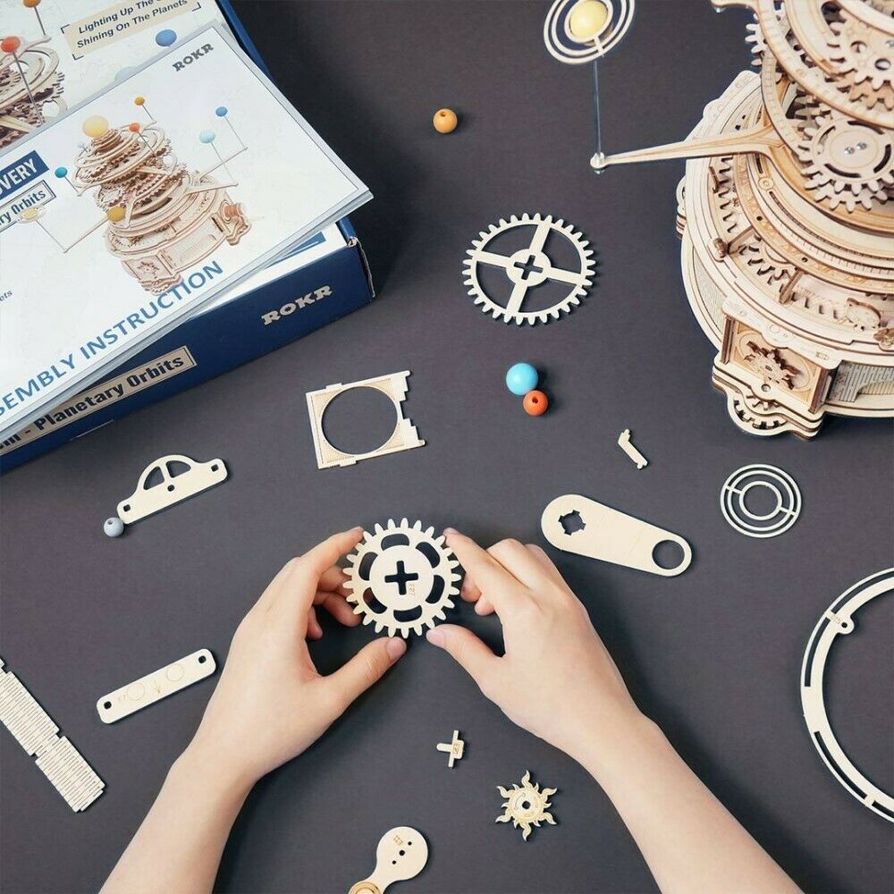 ROKR 3D-Holz-Puzzle Solar System - Planetary Orbits / "Mechanical Orrery"