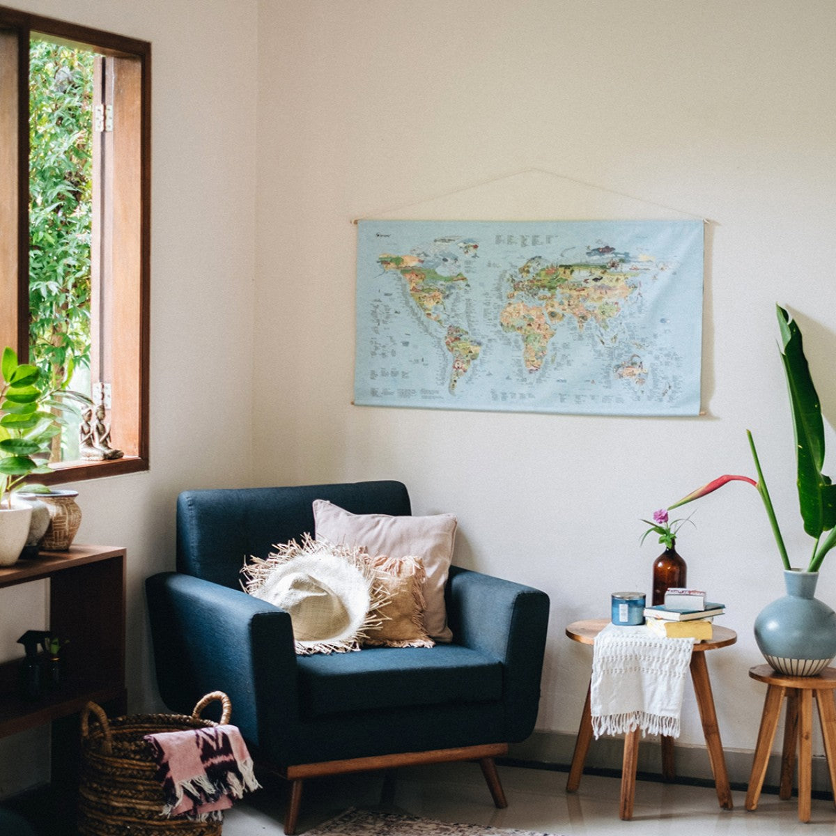 Awesome Maps Roll Down Canvas Weltkarte "Surftrip" (114 x 62cm)