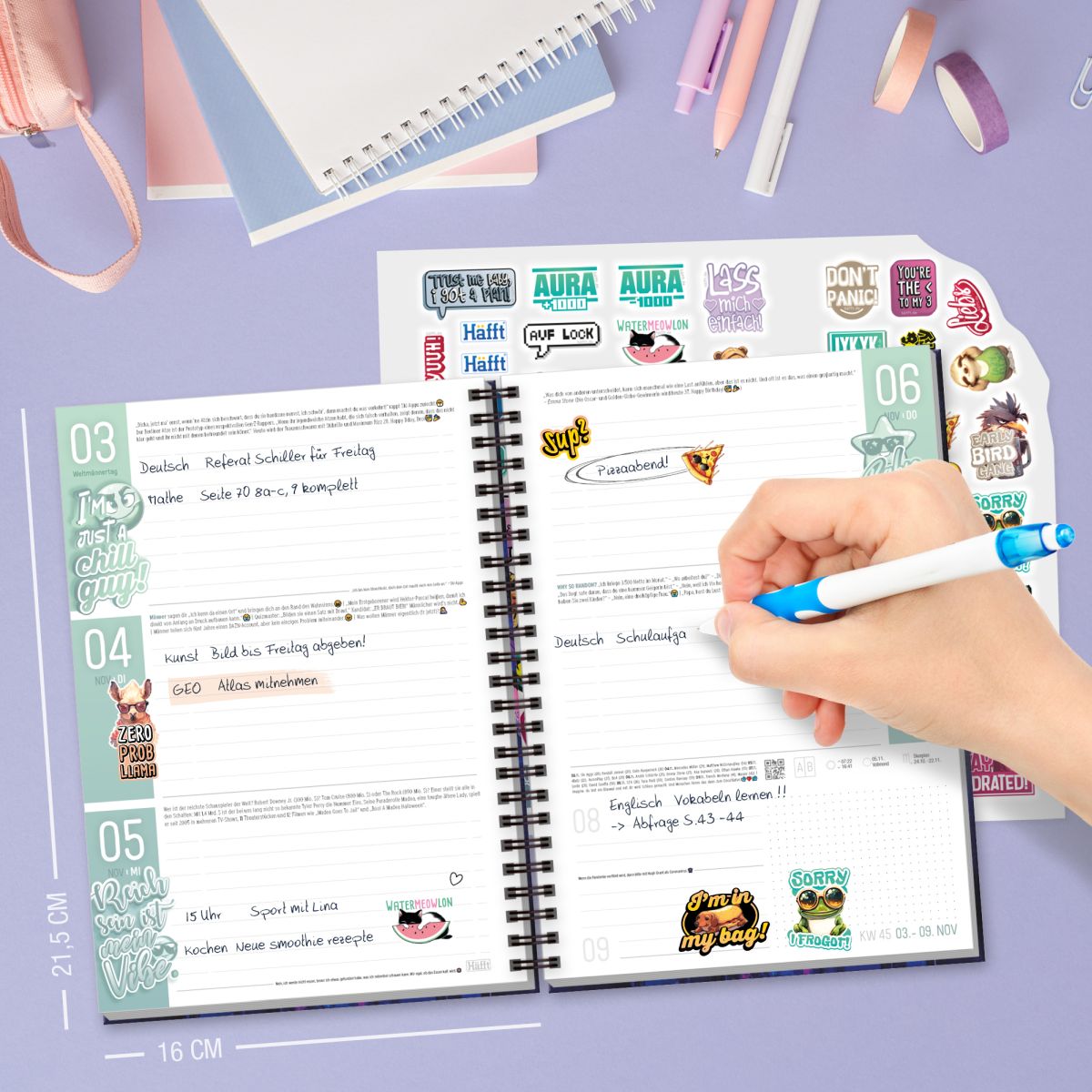 Häfft PLANER 2025/2026 / Premium - Schüler-Kalender / Dark Bloom Vol.2