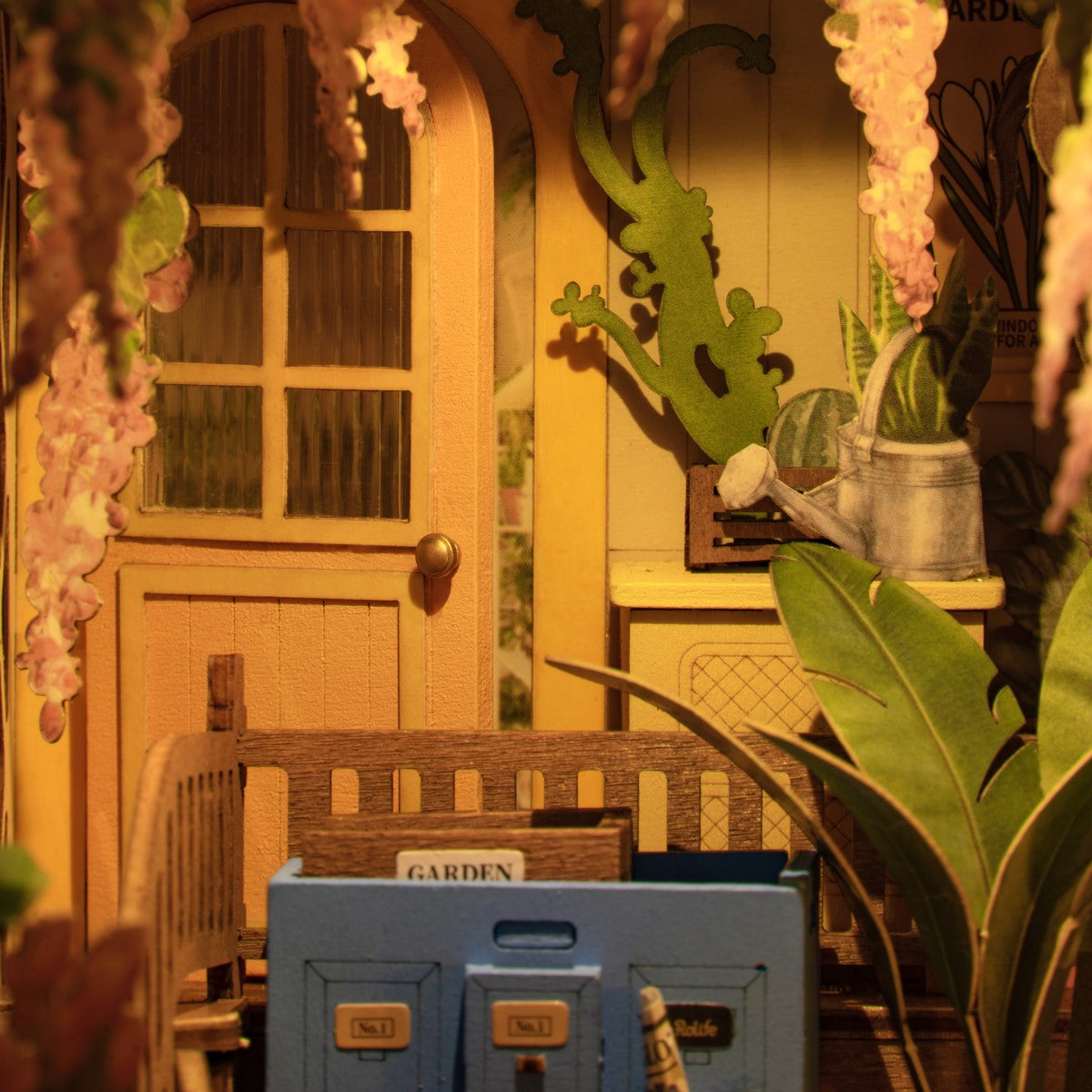 Rolife 3D-Holz-Puzzle Book Nook "Garden House"
