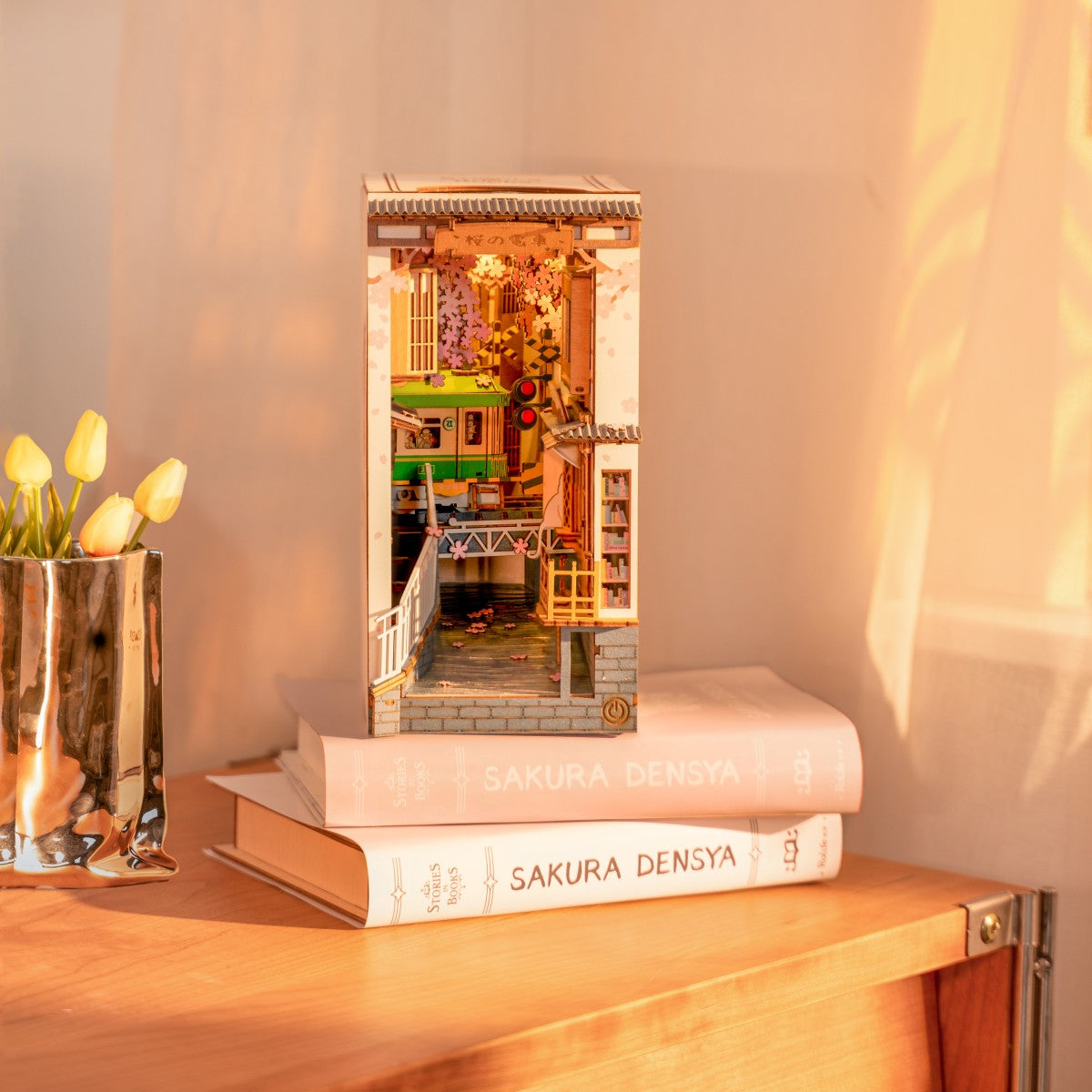 Rolife 3D-Holz-Puzzle Book Nook "Sakura Densya"