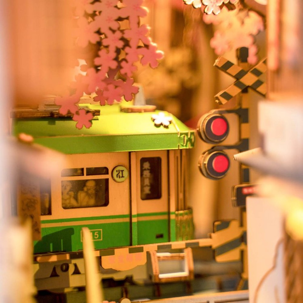 Rolife 3D-Holz-Puzzle Book Nook "Sakura Densya"