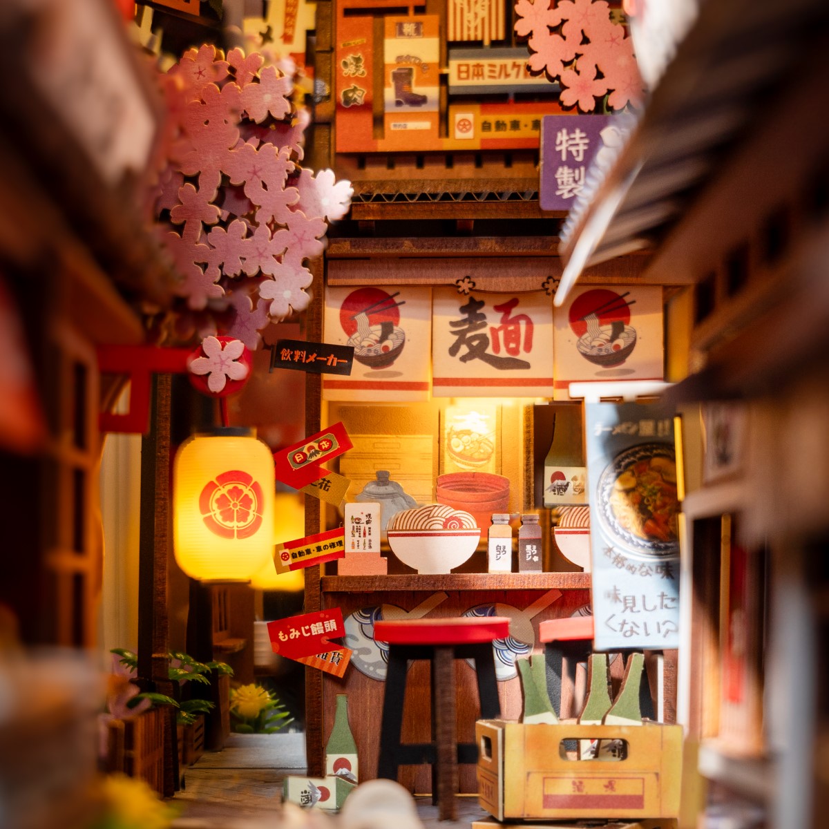Rolife 3D-Holz-Puzzle Book Nook "Sakura Wine Alley"
