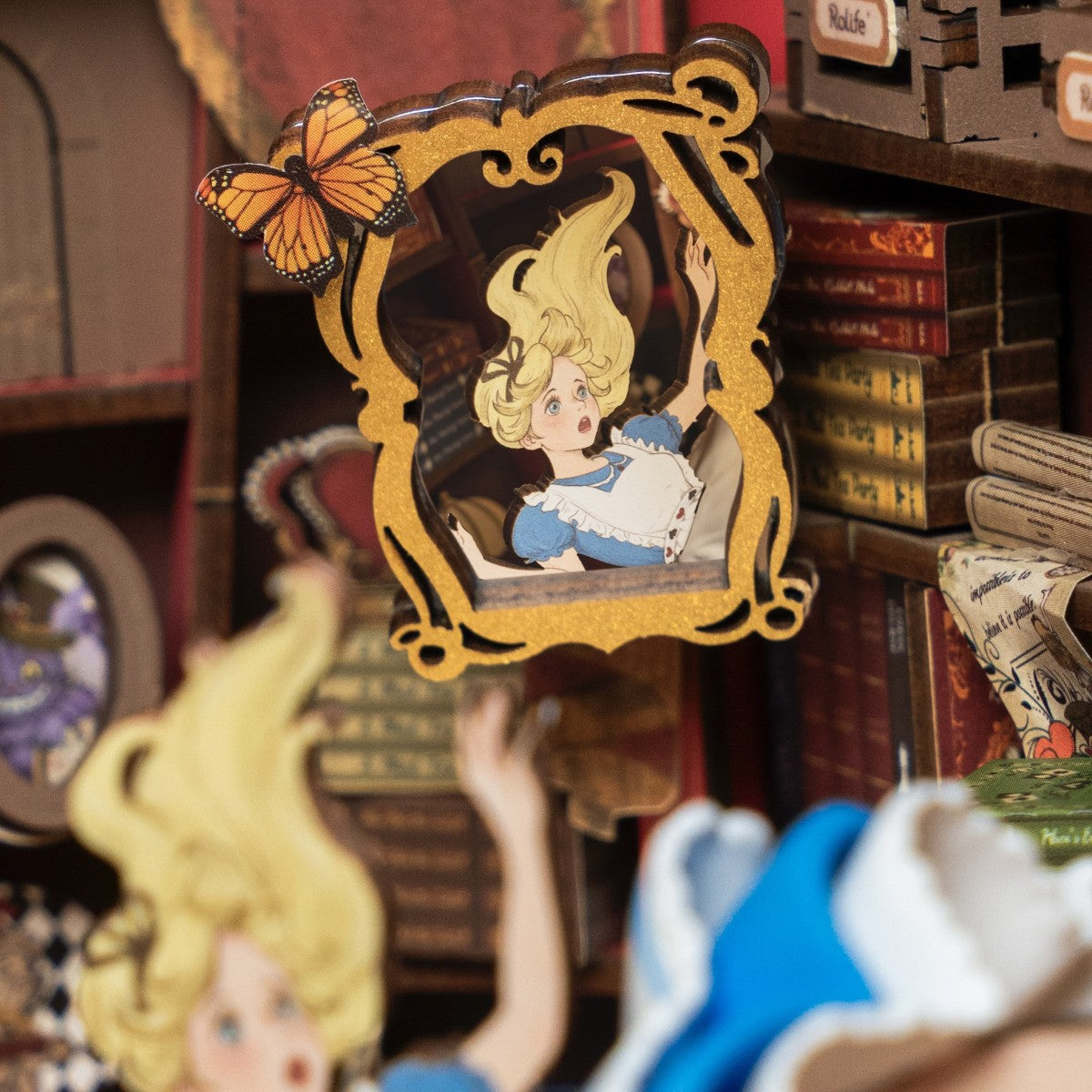 Rolife 3D-Holz-Puzzle Book Nook "Fall into Wonder"
