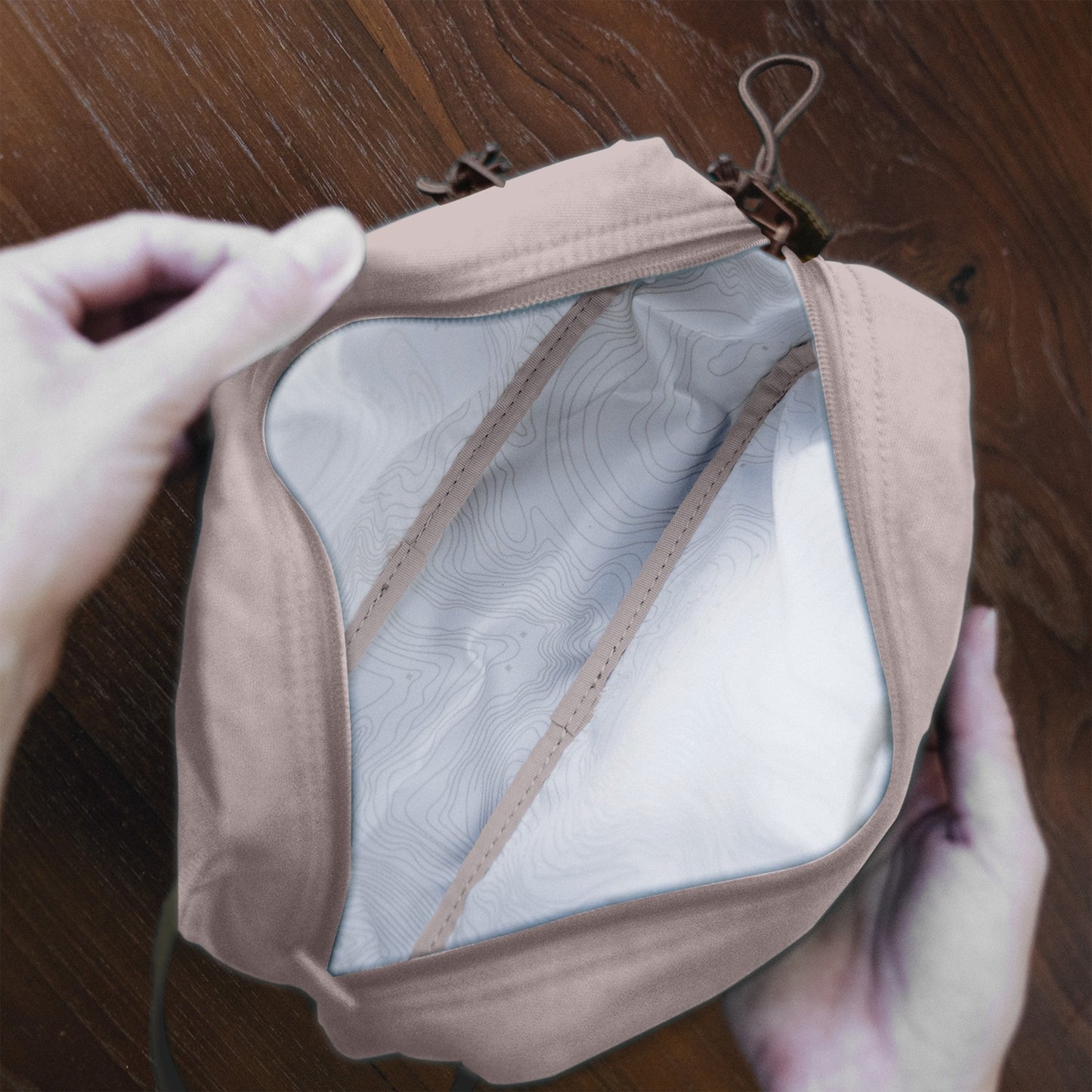 Awesome Maps Waschtasche / Kulturbeutel Sandfarben