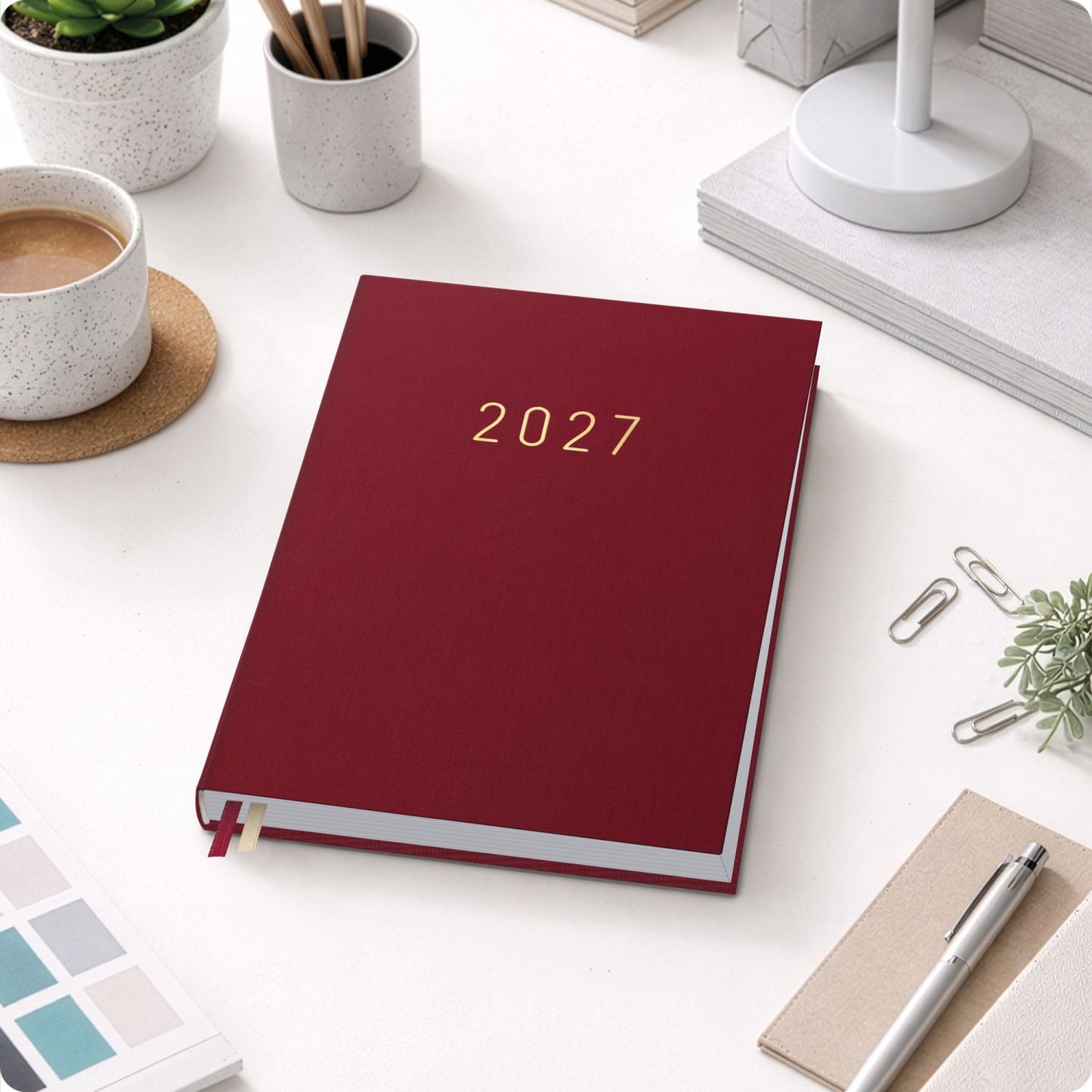 Business-Timer 2026/2027 / 17 Monate / A5 / Rubinrot / Häfft-Verlag