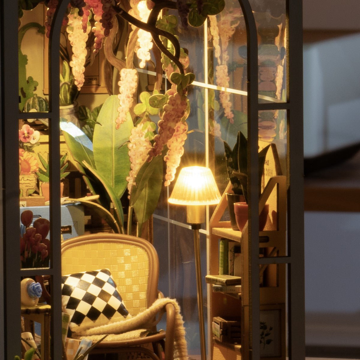 Rolife 3D-Holz-Puzzle Book Nook "Garden House"