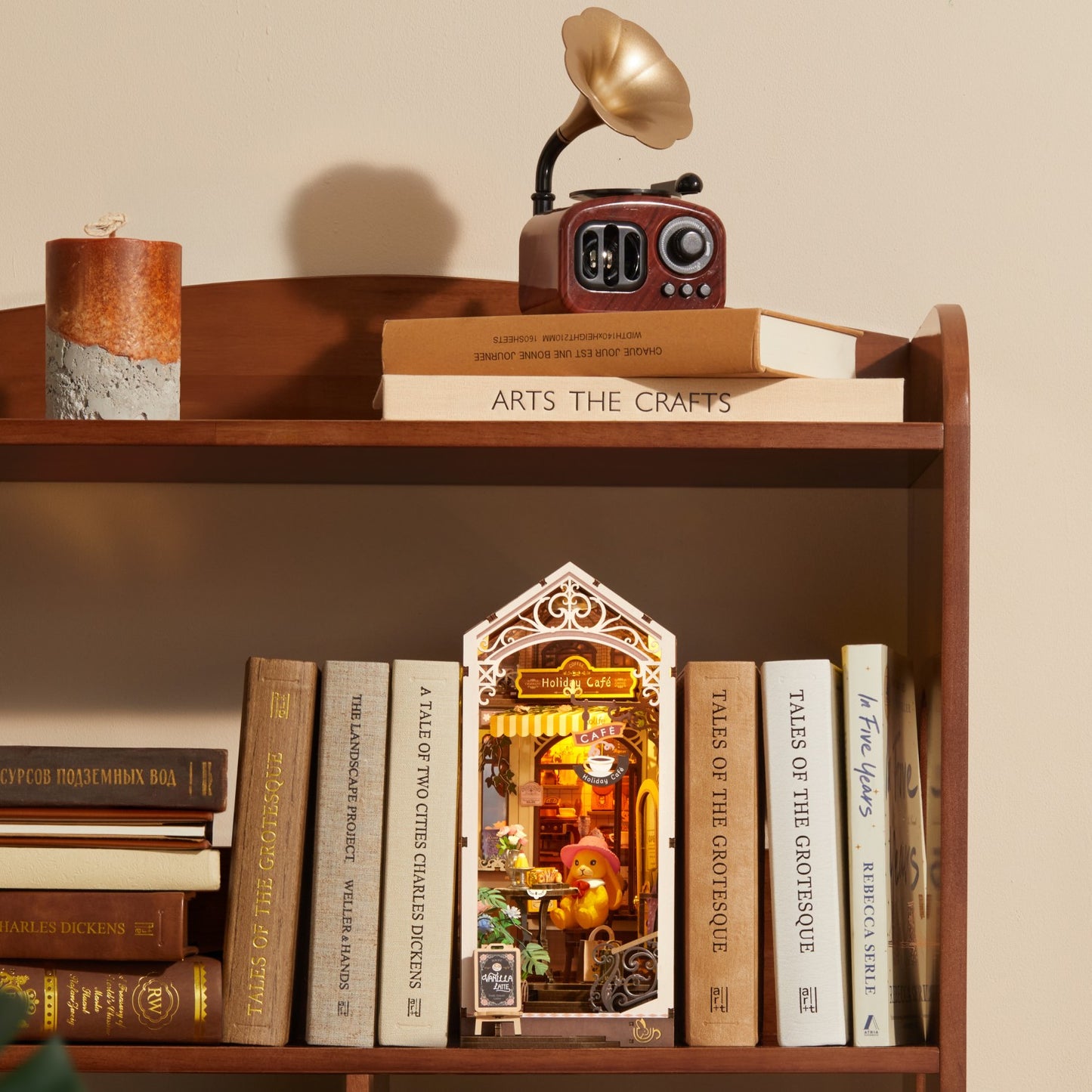 Rolife 3D-Holz-Puzzle Book Nook "Holiday Café"