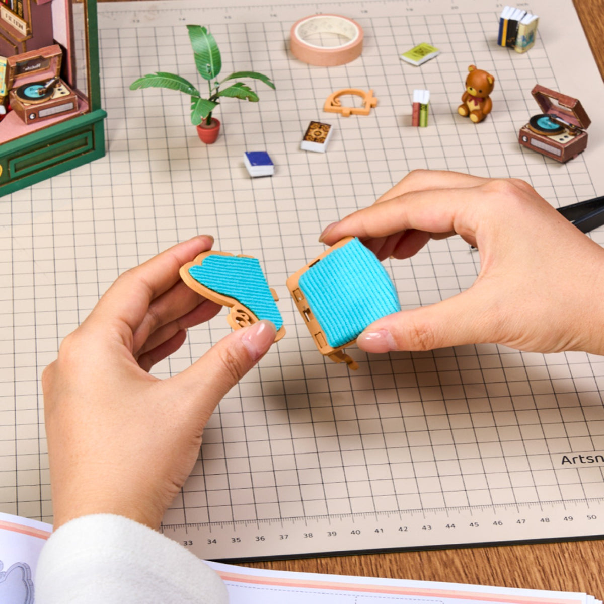 Rolife 3D-Holz-Puzzle Book Nook "Quiet Corner Study"