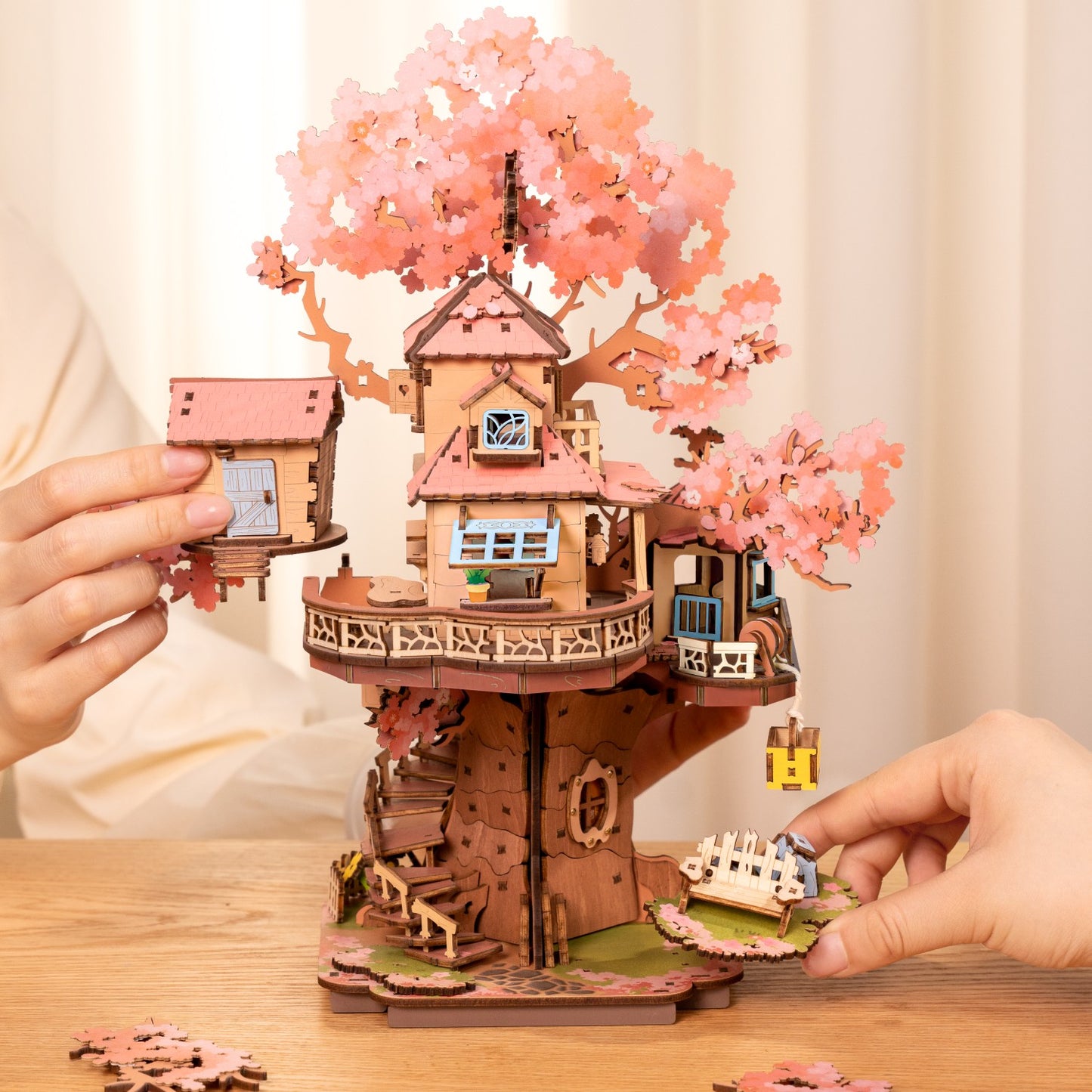 Rolife 3D-Holz-Puzzle Sakura Tree House / Baumhaus