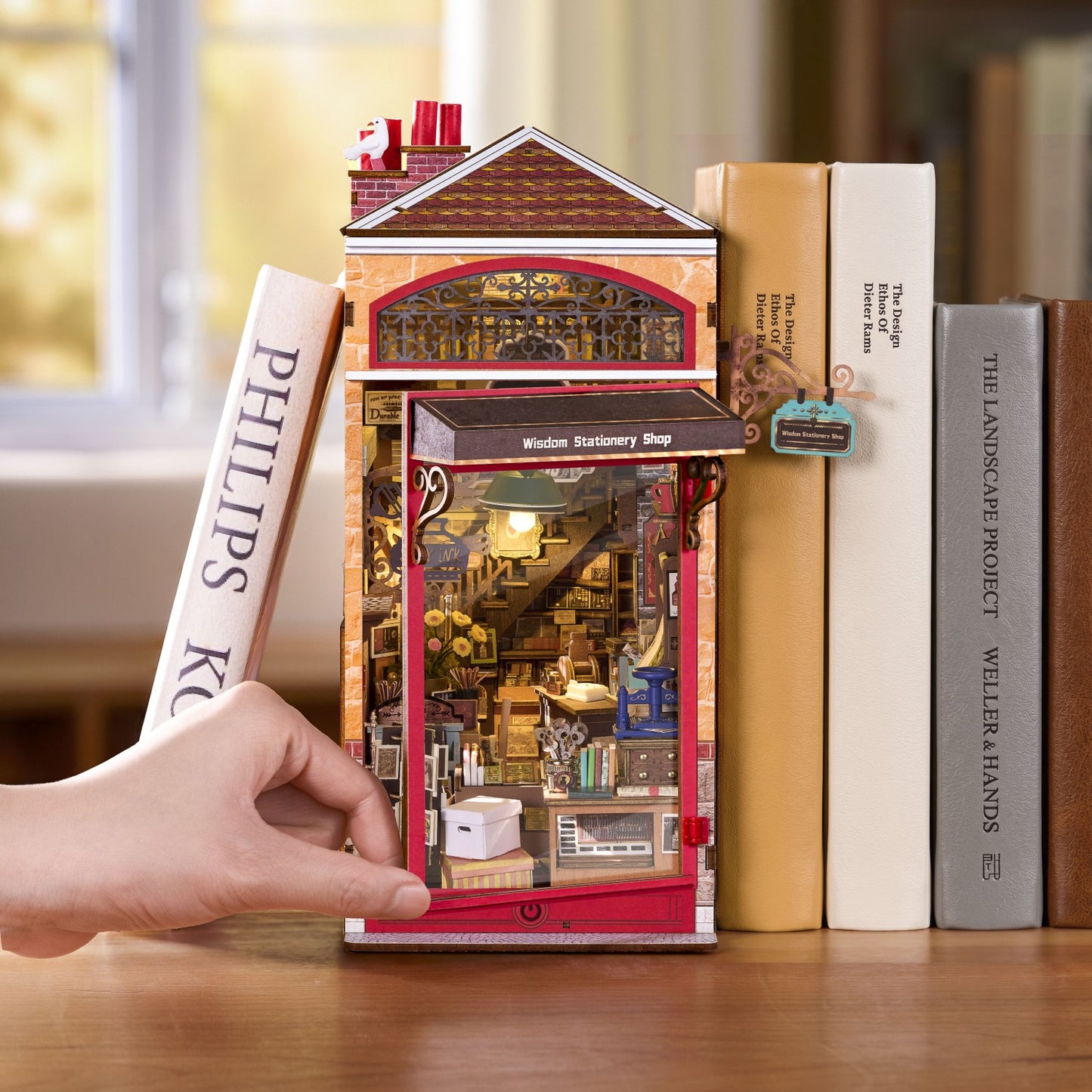 Rolife 3D-Holz-Puzzle Book Nook "Wisdom Stationery Shop"